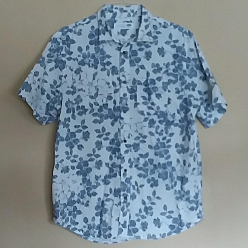 🔵Old Navy The Classic Shirt